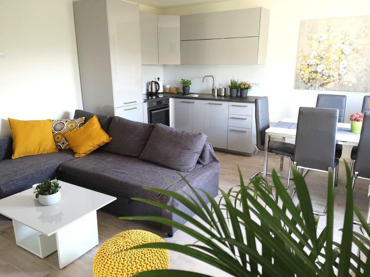 Apartments Sara Novigrad  Zewnętrze zdjęcie